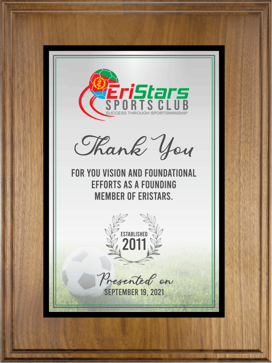 Walnut Plaque with full plate