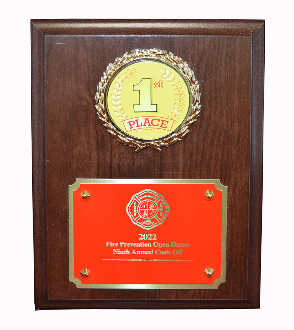 Plaque With Logo In Wreath