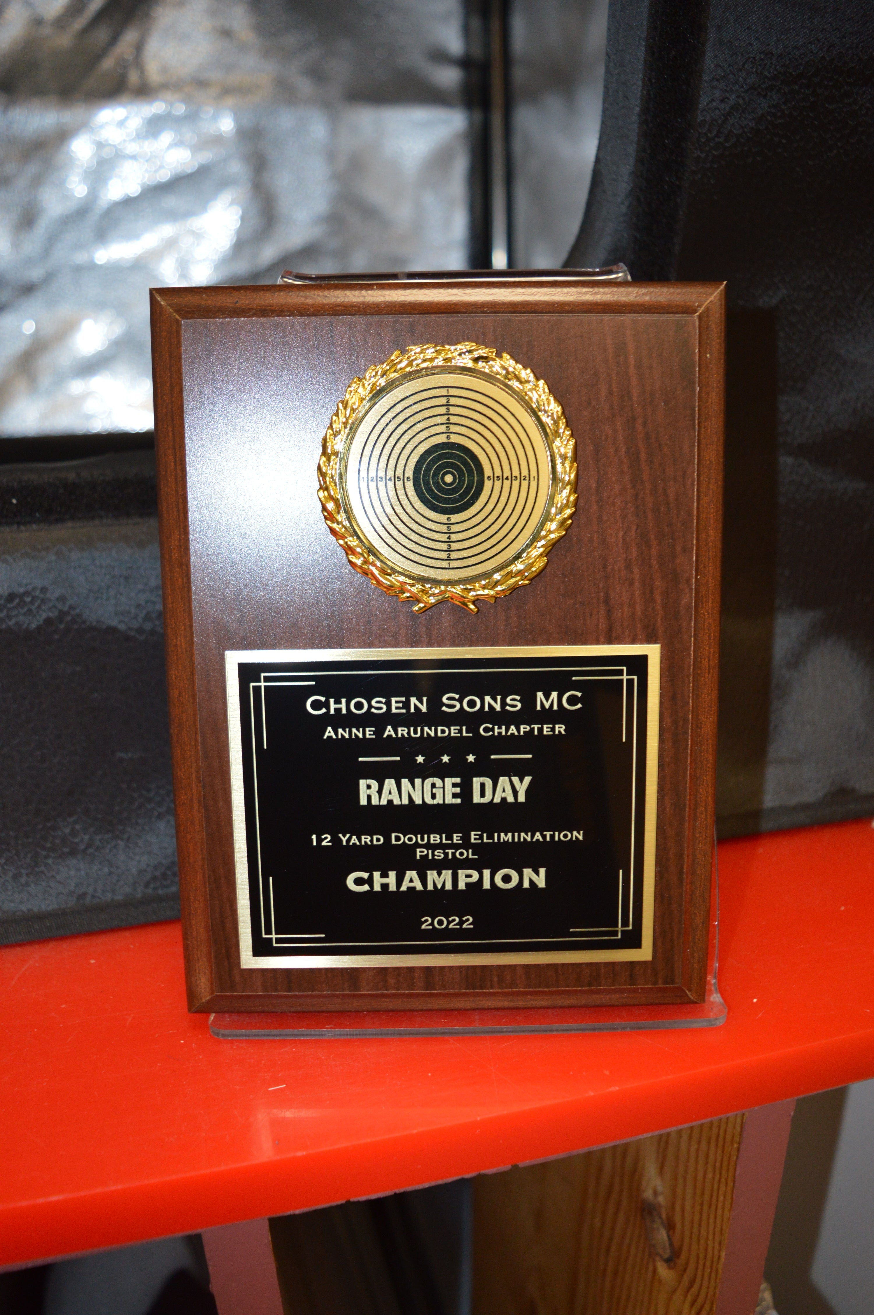 Plaque With Logo In Wreath